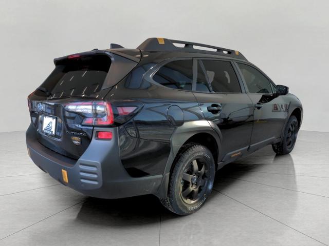 2025 Subaru Outback Vehicle Photo in Green Bay, WI 54304