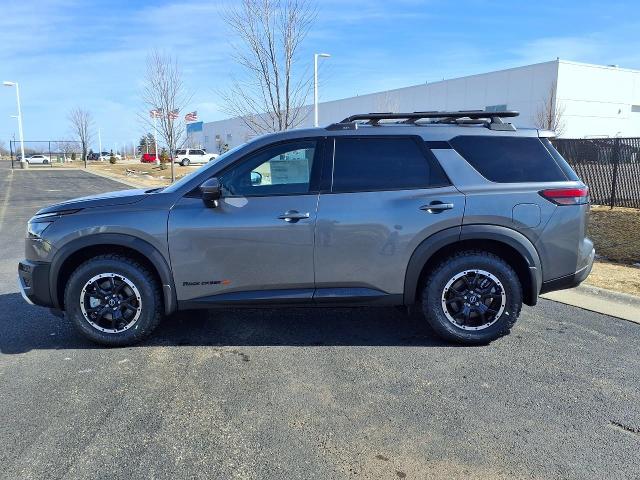 2025 Nissan Pathfinder Vehicle Photo in Oshkosh, WI 54904