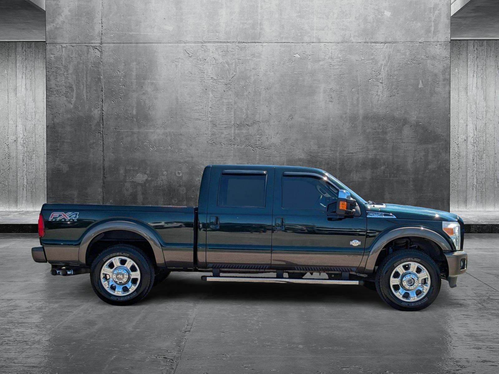 2016 Ford Super Duty F-250 SRW Vehicle Photo in St. Petersburg, FL 33713