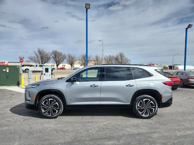 2025 Buick Enclave Vehicle Photo in HAYS, KS 67601-1994