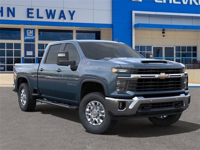 2025 Chevrolet Silverado 2500 HD Vehicle Photo in ENGLEWOOD, CO 80113-6708