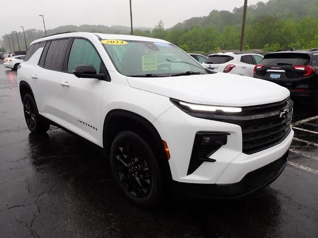 2024 Chevrolet Traverse Vehicle Photo in ZELIENOPLE, PA 16063-2910