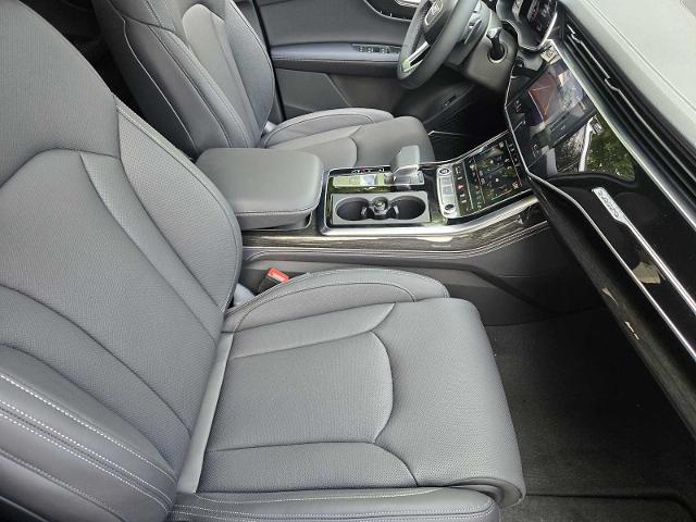 2025 Audi Q7 Vehicle Photo in SUGAR LAND, TX 77478