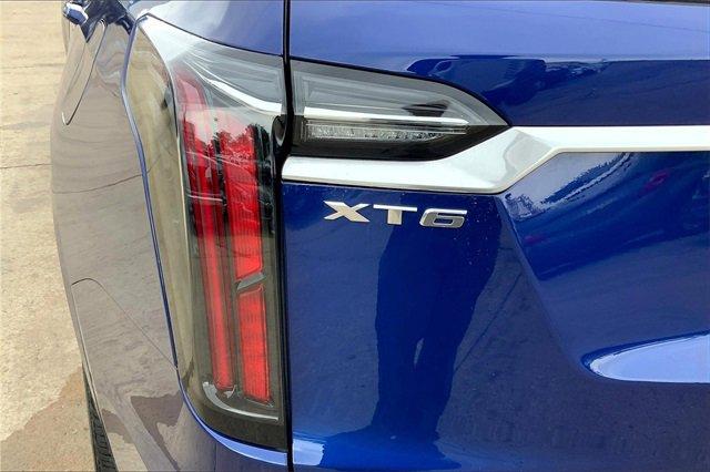 2023 Cadillac XT6 Vehicle Photo in TOPEKA, KS 66609-0000