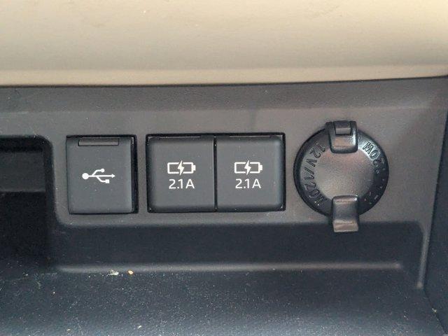 2021 Toyota Highlander Vehicle Photo in BRUNSWICK, GA 31525-1881