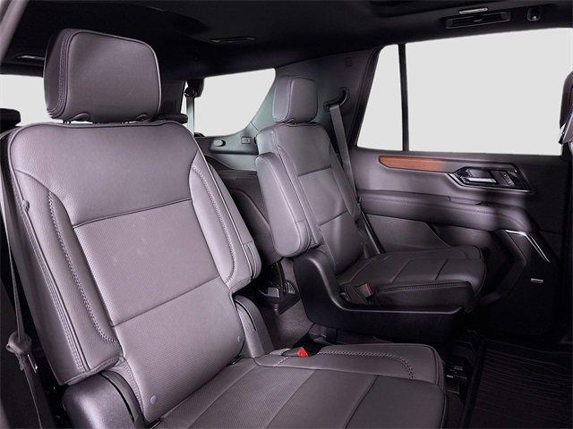 2025 GMC Yukon Vehicle Photo in PUYALLUP, WA 98371-4149