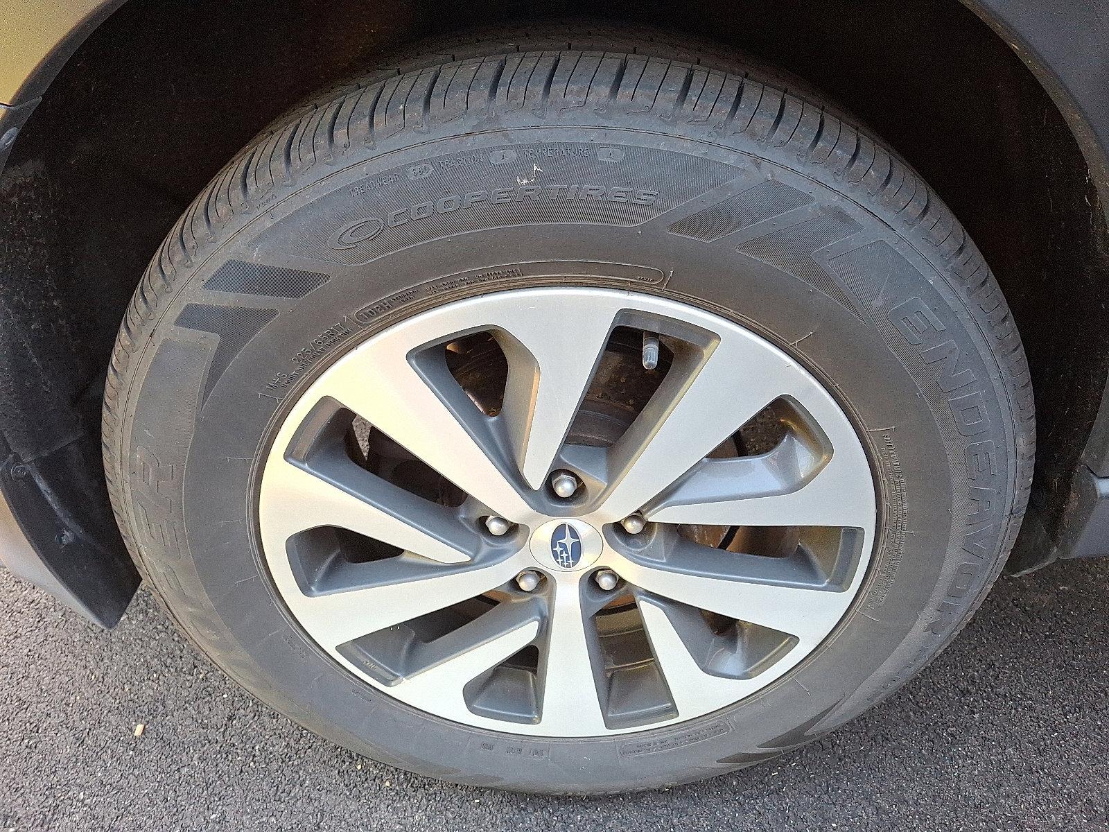 2020 Subaru Outback Vehicle Photo in Easton, PA 18045