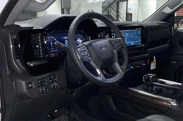 2025 Chevrolet Silverado 1500 Vehicle Photo in KANSAS CITY, MO 64114-4502