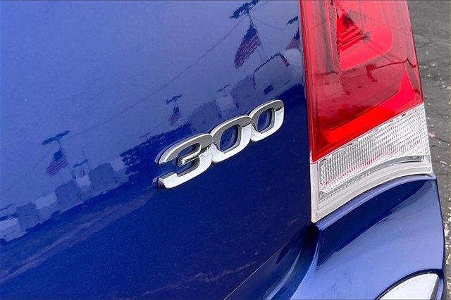 2019 Chrysler 300 Vehicle Photo in INDEPENDENCE, MO 64055-1314