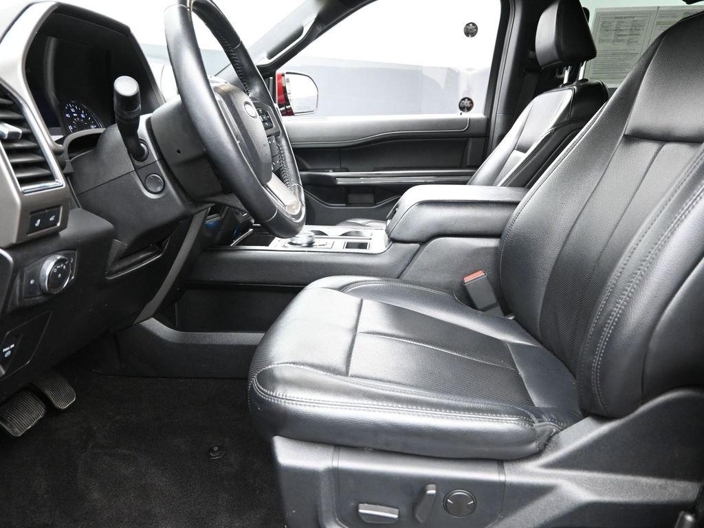 2021 Ford Expedition Max Vehicle Photo in Cedar Rapids, IA 52402