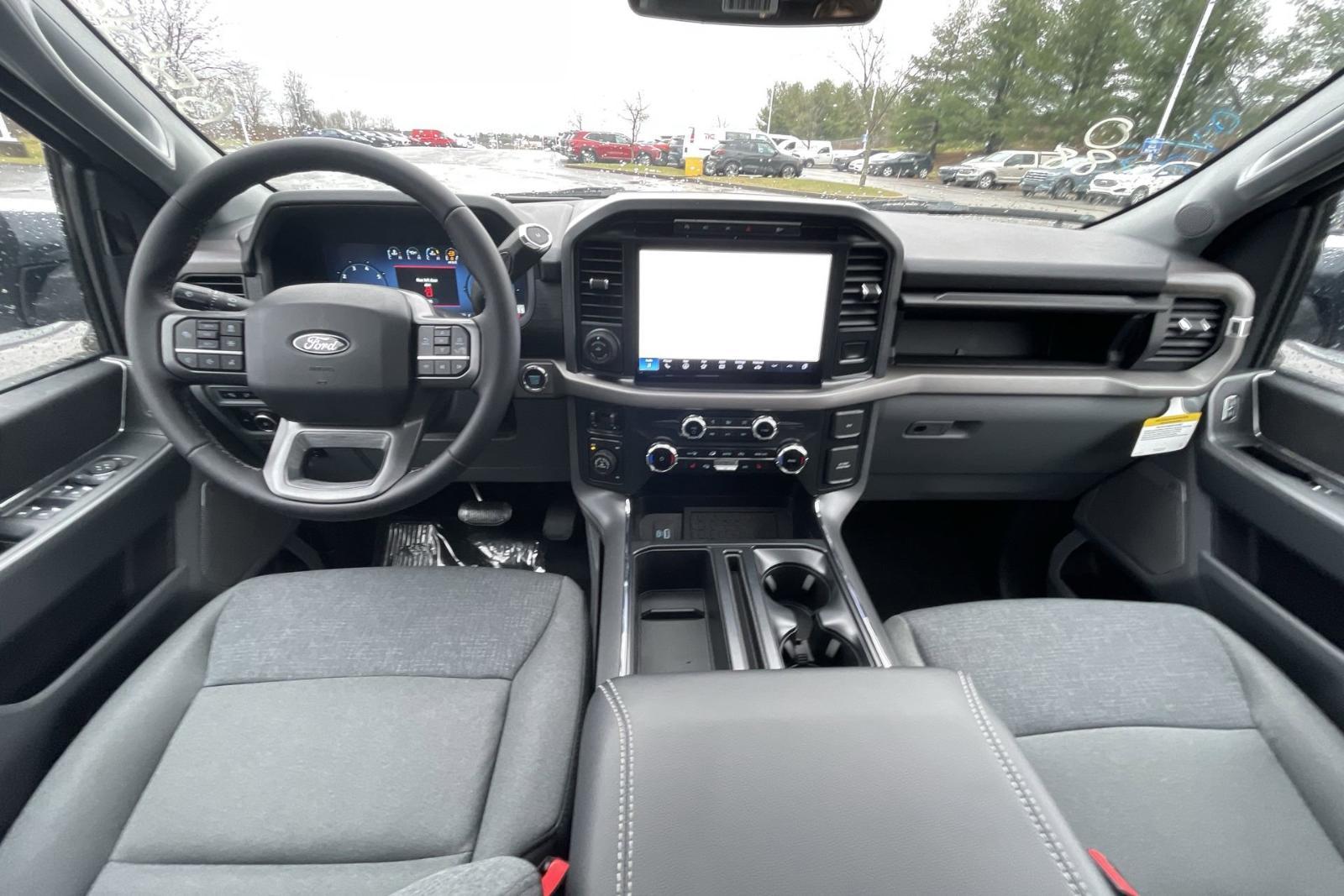 2024 Ford F-150 Vehicle Photo in Belle Vernon, PA 15012