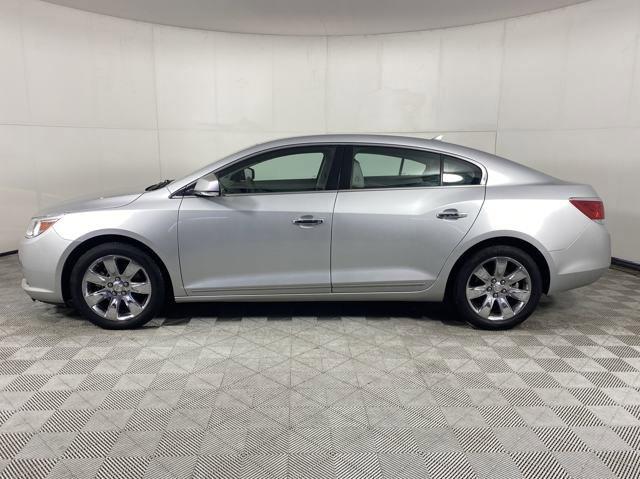 2010 Buick LaCrosse Vehicle Photo in MEDINA, OH 44256-9001