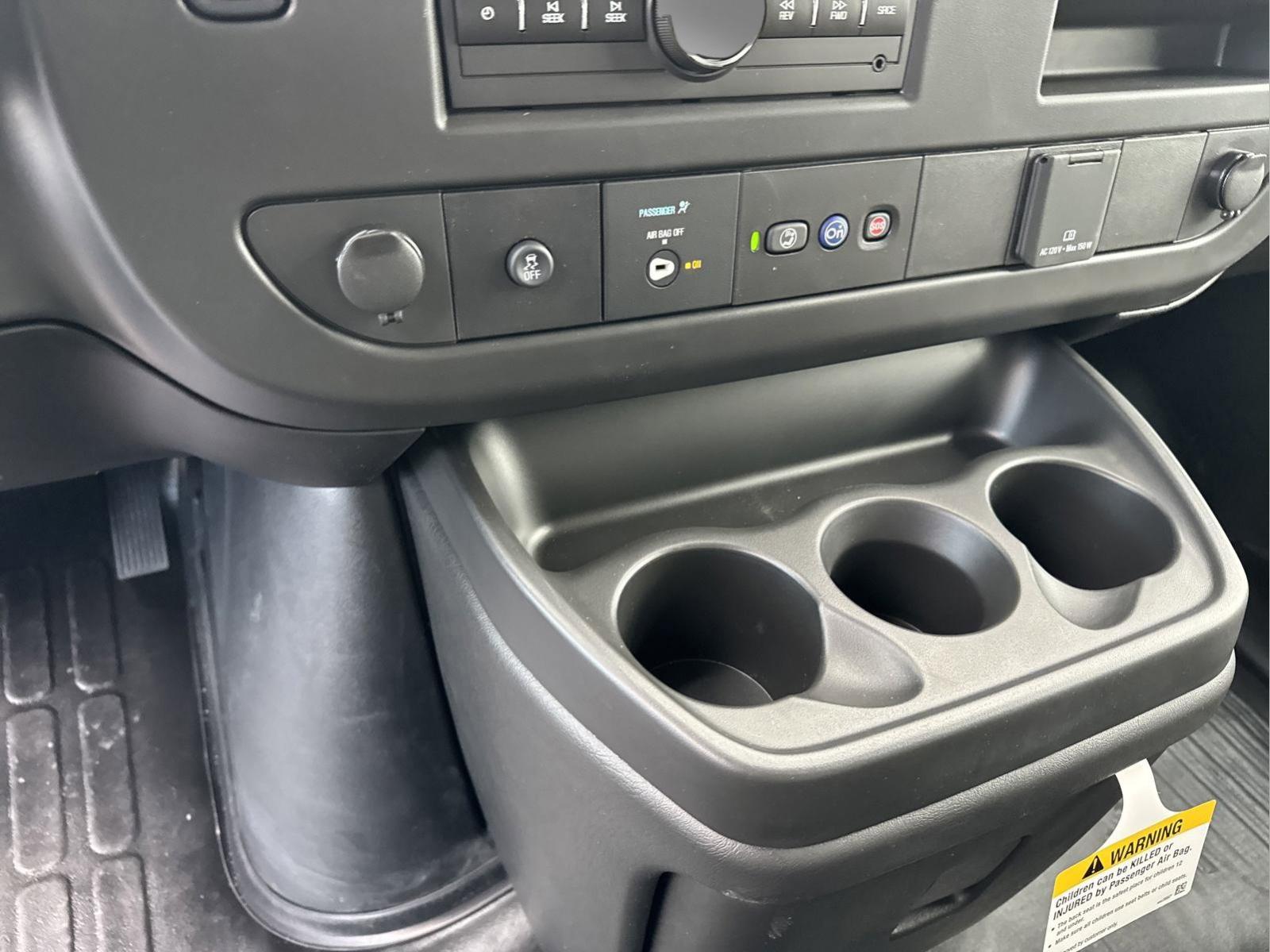 2025 Chevrolet Express Cargo 2500 Vehicle Photo in GEORGETOWN, TX 78626-7508