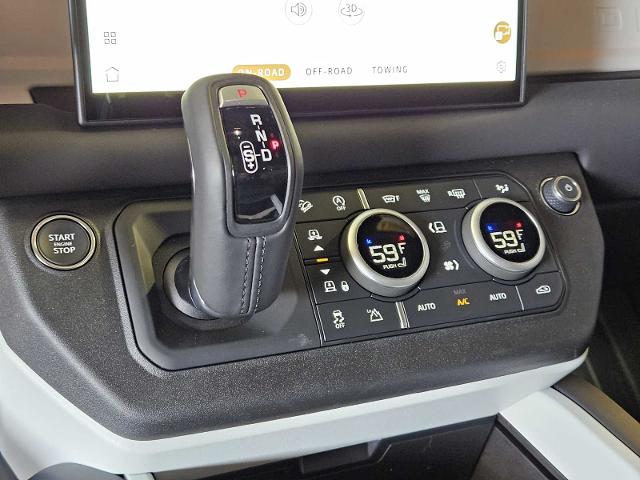 2025 Defender Vehicle Photo in AUSTIN, TX 78717