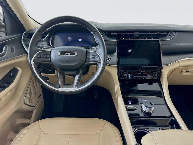 2022 Jeep Grand Cherokee L Vehicle Photo in Doylsetown, PA 18901