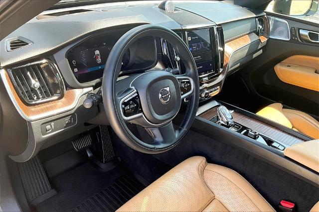 2022 Volvo XC60 Vehicle Photo in Houston, TX 77007