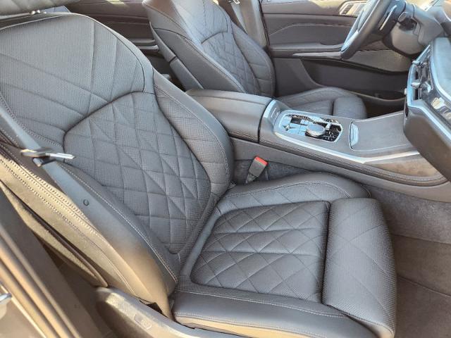 2024 BMW X7 xDrive40i Vehicle Photo in PLANO, TX 75024