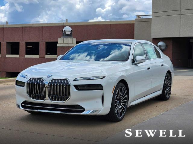 2025 BMW i7 Vehicle Photo in PLANO, TX 75024