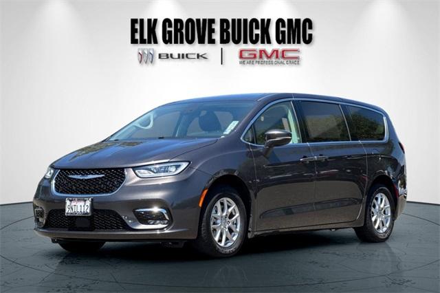 2023 Chrysler Pacifica Vehicle Photo in ELK GROVE, CA 95757-8703