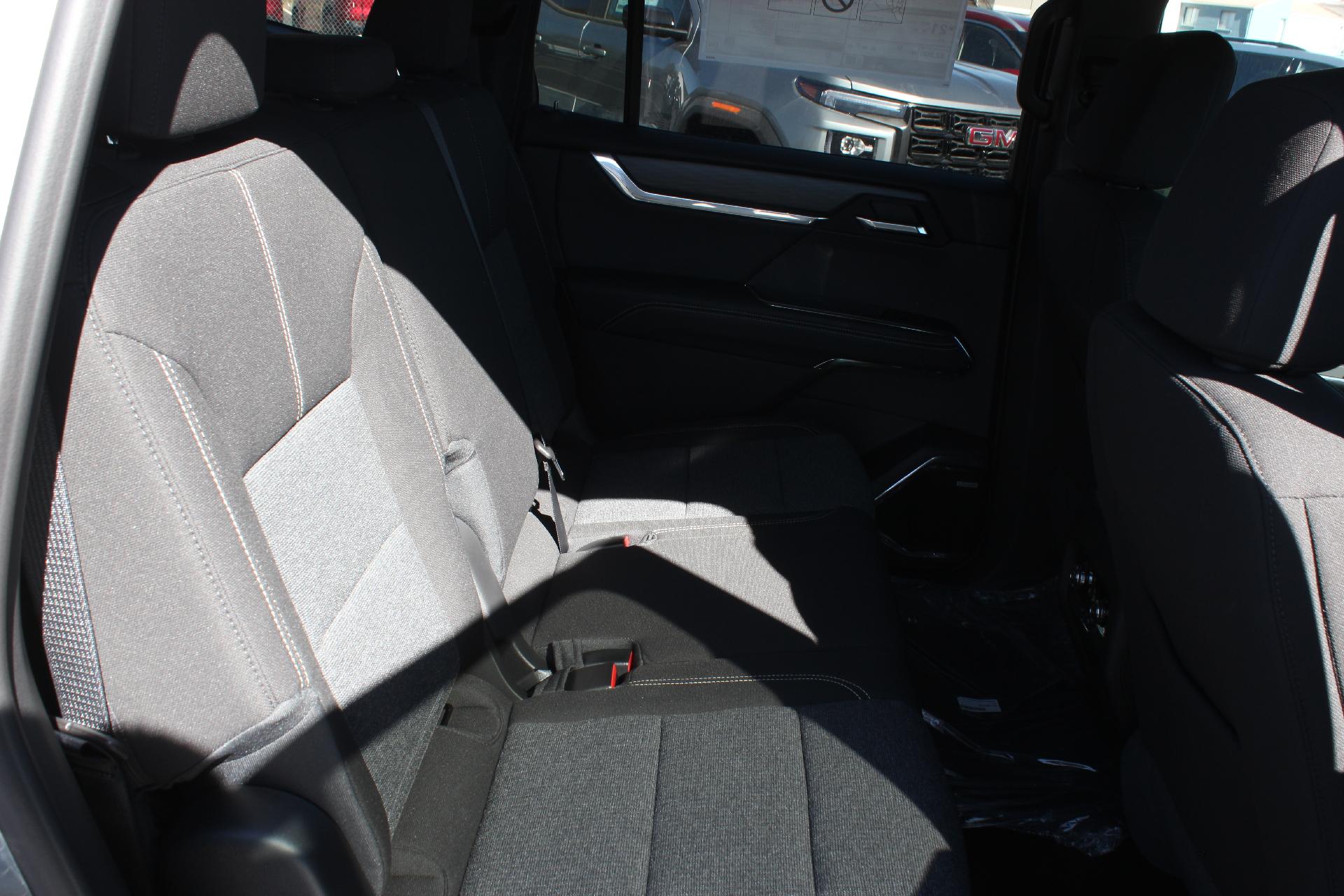 2025 GMC Acadia Vehicle Photo in AURORA, CO 80012-4011