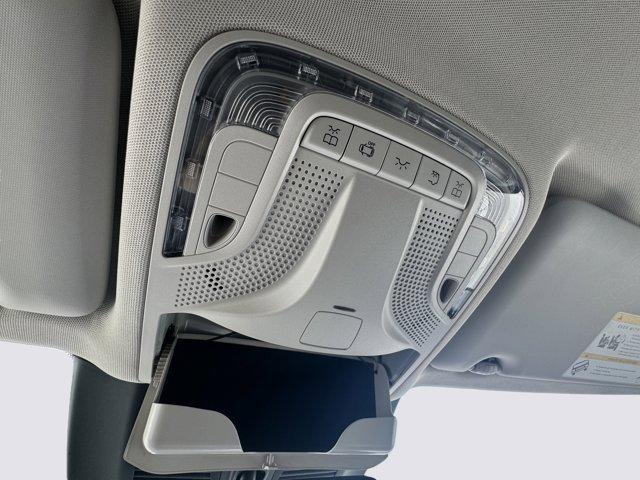 2020 Mercedes-Benz Metris Passenger Van Vehicle Photo in LEOMINSTER, MA 01453-2952