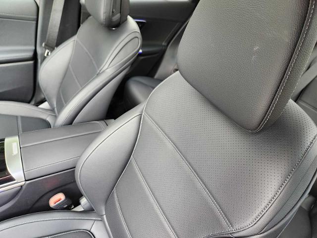 2025 Mercedes-Benz GLC Vehicle Photo in HOUSTON, TX 77079