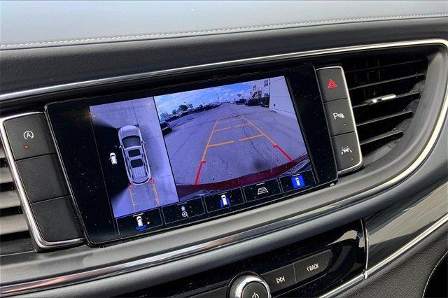 2024 Buick Enclave Vehicle Photo in TOPEKA, KS 66609-0000