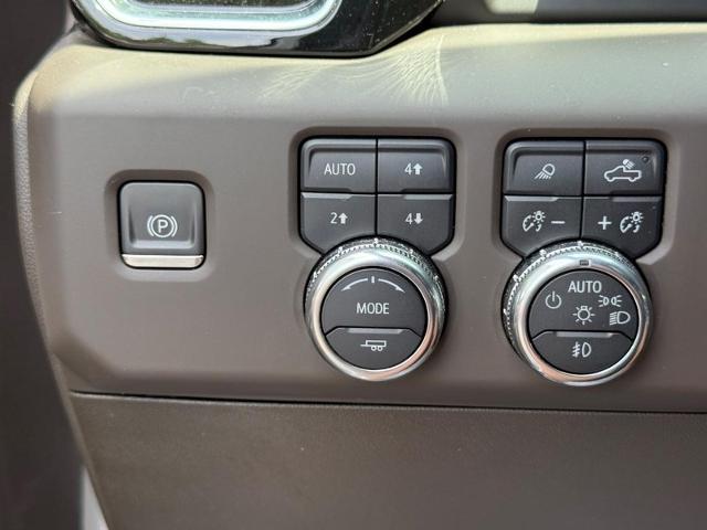 2024 GMC Sierra 1500 Vehicle Photo in COLUMBIA, MO 65203-3903