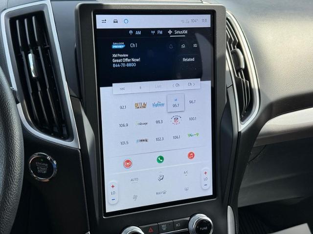2024 Ford Edge Vehicle Photo in COLUMBIA, MO 65203-3903
