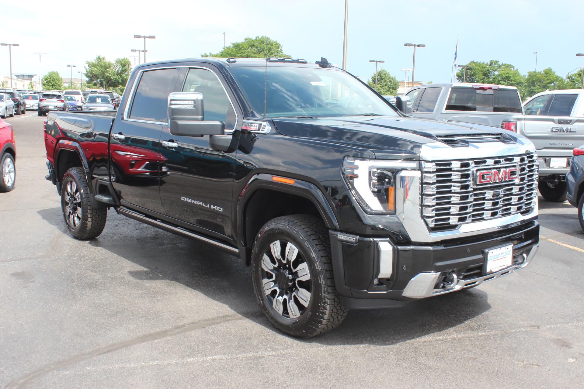 2025 GMC Sierra 2500 HD Vehicle Photo in AURORA, CO 80012-4011