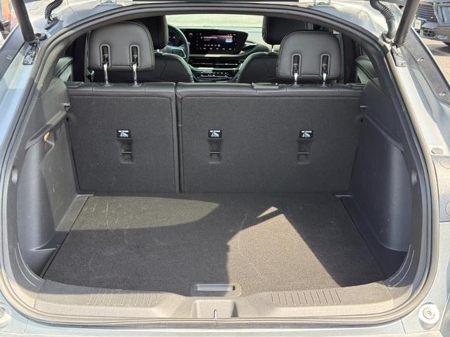 2024 Buick Envista Vehicle Photo in COLUMBIA, MO 65203-3903