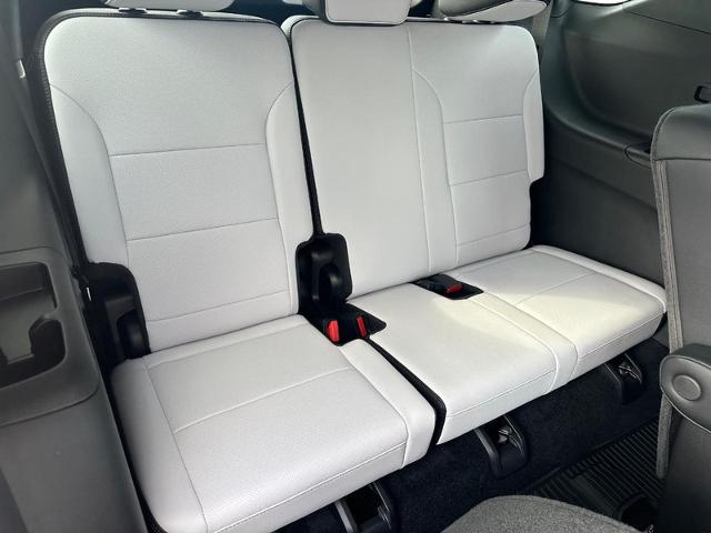 2025 Chevrolet Traverse Vehicle Photo in COLUMBIA, MO 65203-3903