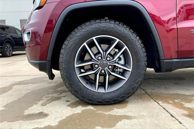 2022 Jeep Grand Cherokee WK Vehicle Photo in TOPEKA, KS 66609-0000