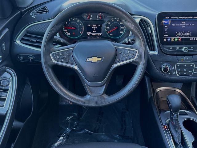 2022 Chevrolet Malibu Vehicle Photo in RIVERSIDE, CA 92504-4106