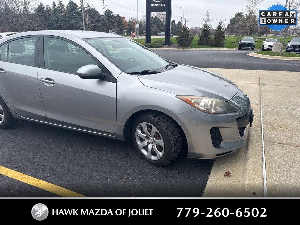 2013 Mazda Mazda3 Vehicle Photo in Saint Charles, IL 60174