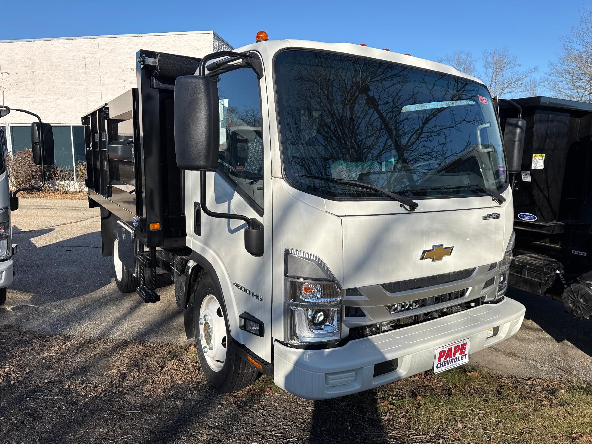 2024 Chevrolet Low Cab Forward 4500 Vehicle Photo in SOUTH PORTLAND, ME 04106-1997