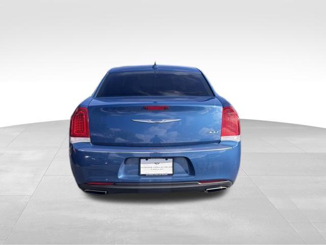 2021 Chrysler 300 Vehicle Photo in DELRAY BEACH, FL 33483-3294