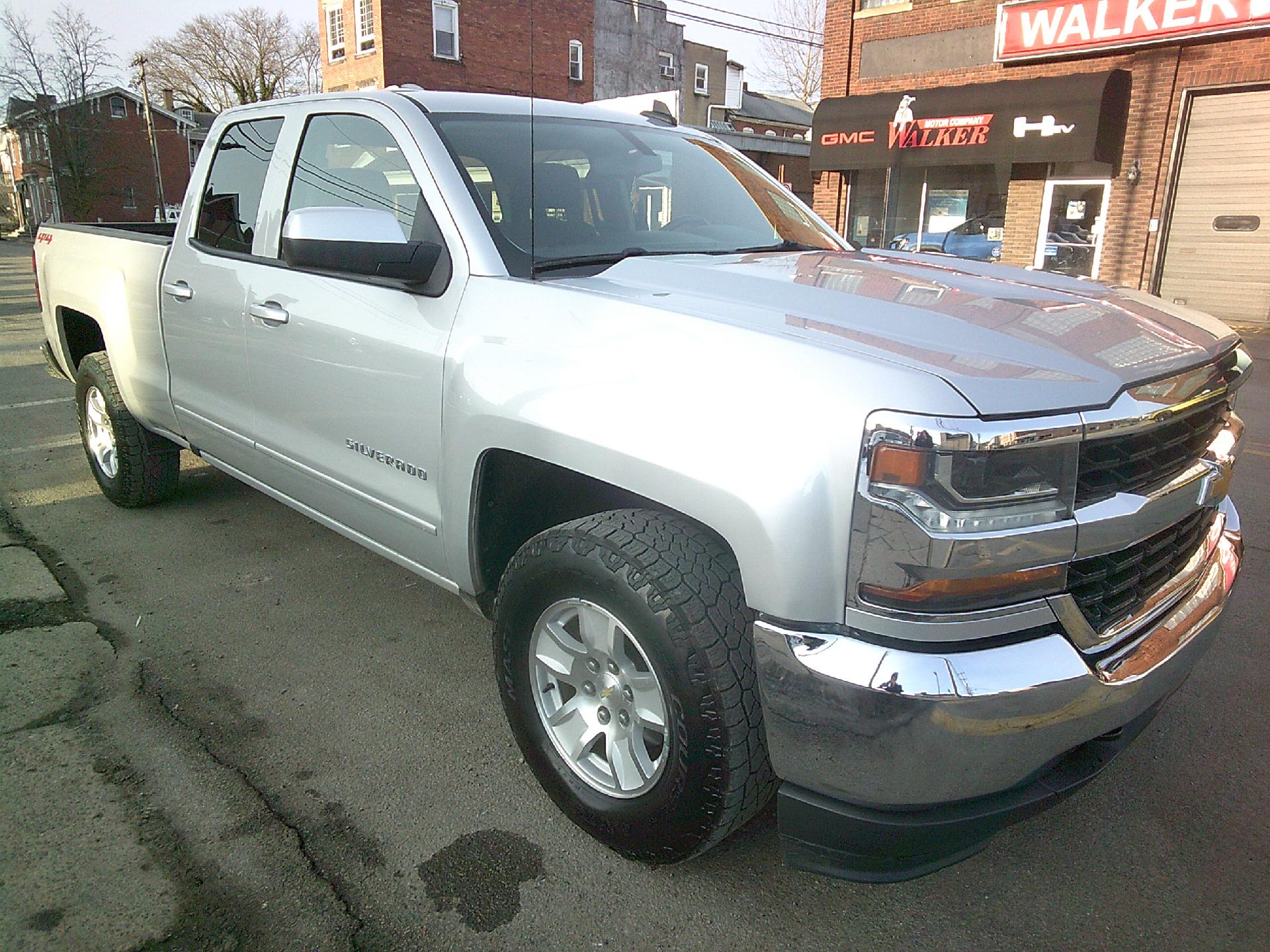 2018 Chevrolet Silverado 1500 Vehicle Photo in KITTANNING, PA 16201-1536