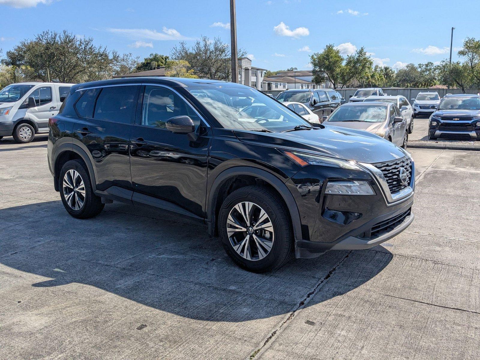 2021 Nissan Rogue Vehicle Photo in PEMBROKE PINES, FL 33024-6534