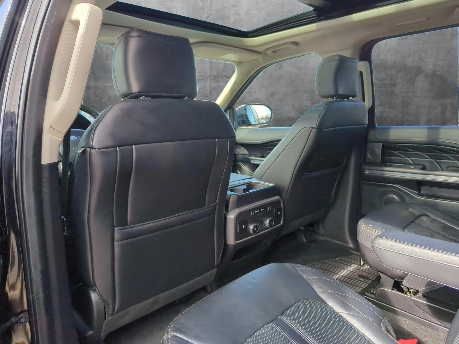 2019 Ford Expedition Vehicle Photo in Memphis, TN 38133