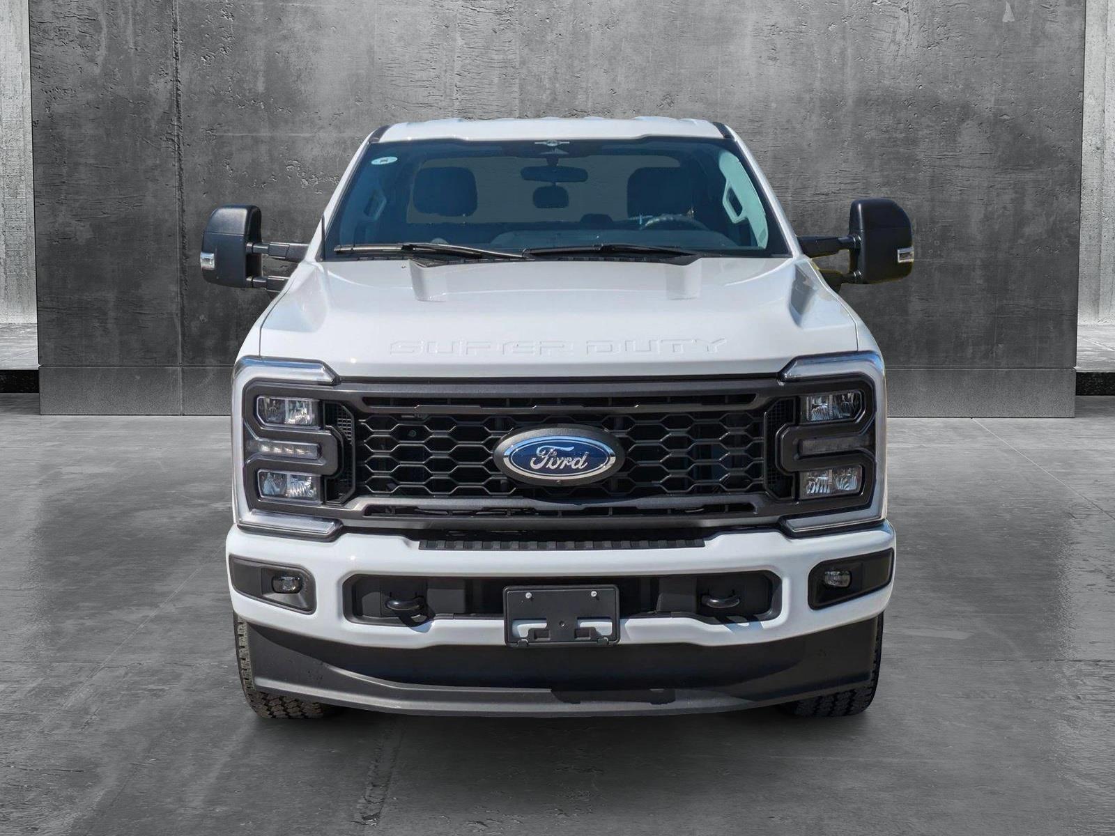 2023 Ford Super Duty F-250 SRW Vehicle Photo in Tampa, FL 33614