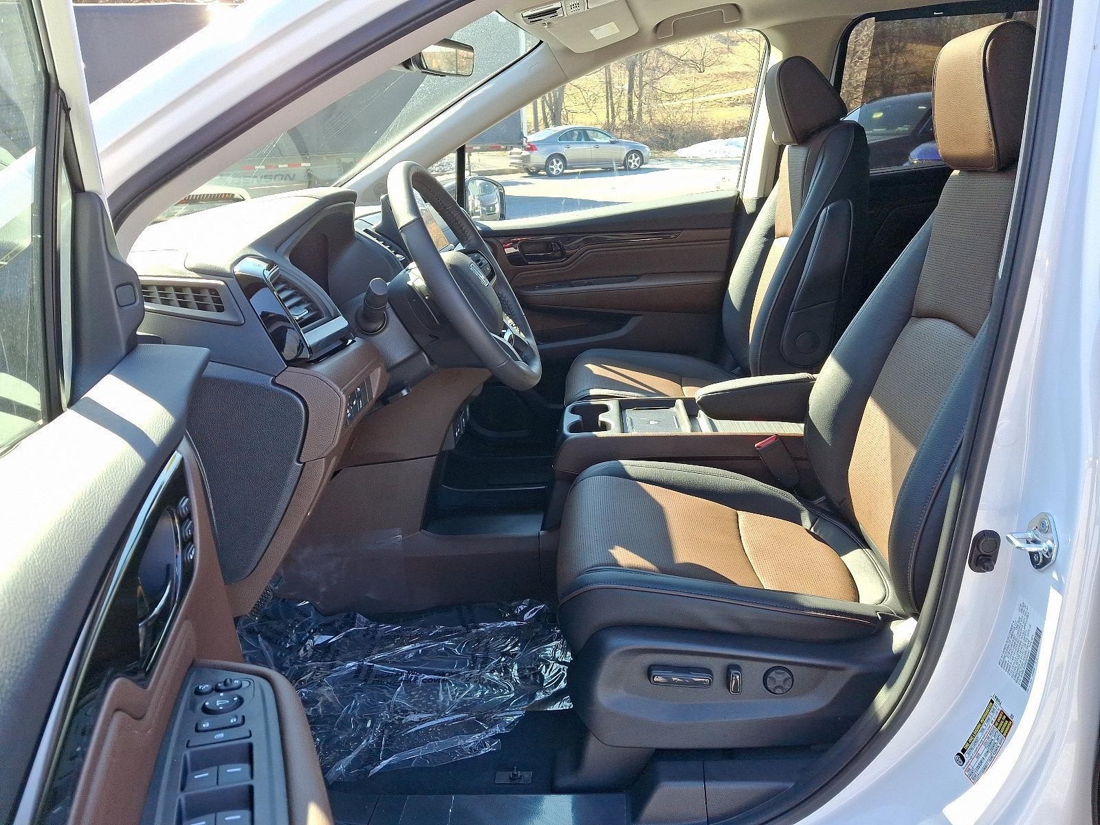 2025 Honda Odyssey Vehicle Photo in Harrisburg, PA 17111