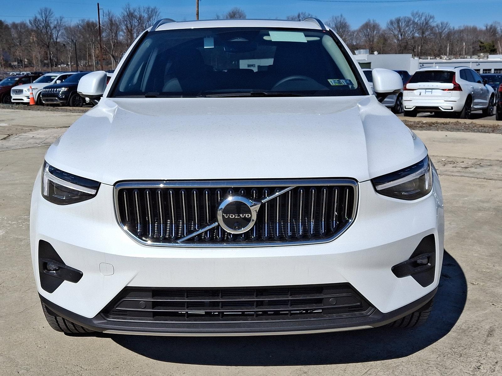 2025 Volvo XC40 Vehicle Photo in Trevose, PA 19053
