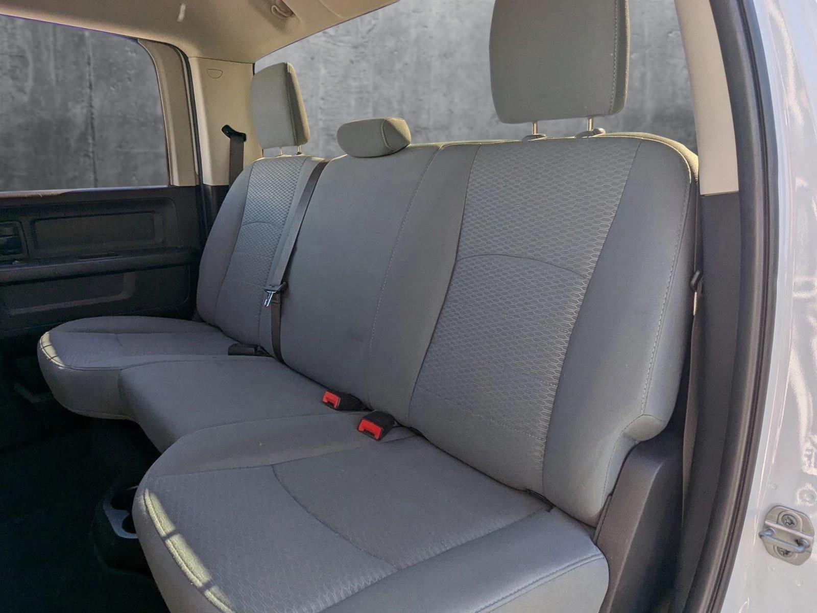 2018 Ram 2500 Vehicle Photo in VALENCIA, CA 91355-1705