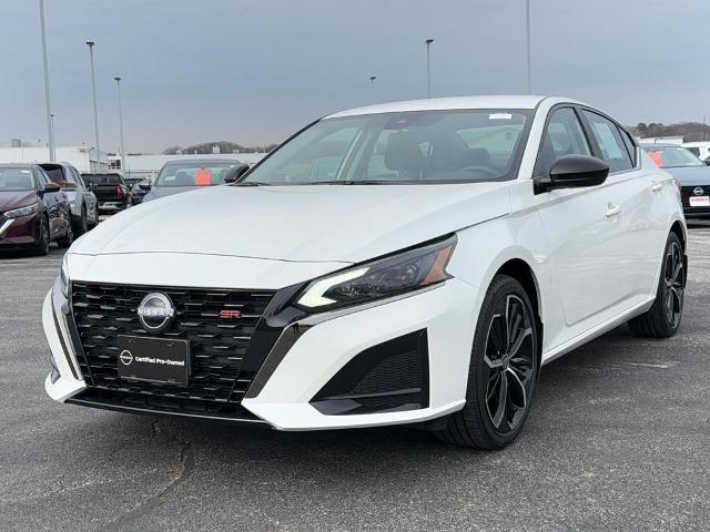 Certified 2024 Nissan Altima SR with VIN 1N4BL4CW2RN427497 for sale in Green Bay, WI