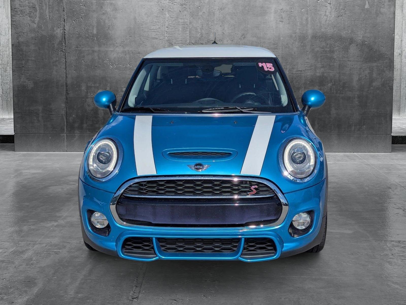 2015 MINI Cooper S Hardtop Vehicle Photo in Delray Beach, FL 33444