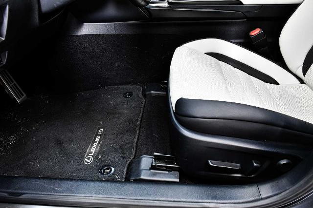 2021 Lexus IS 350 Vehicle Photo in DALLAS, TX 75235