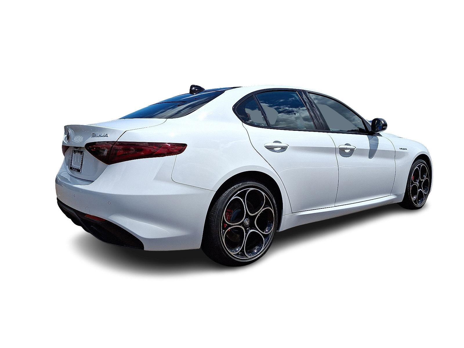 2022 Alfa Romeo Giulia Vehicle Photo in Willow Grove, PA 19090