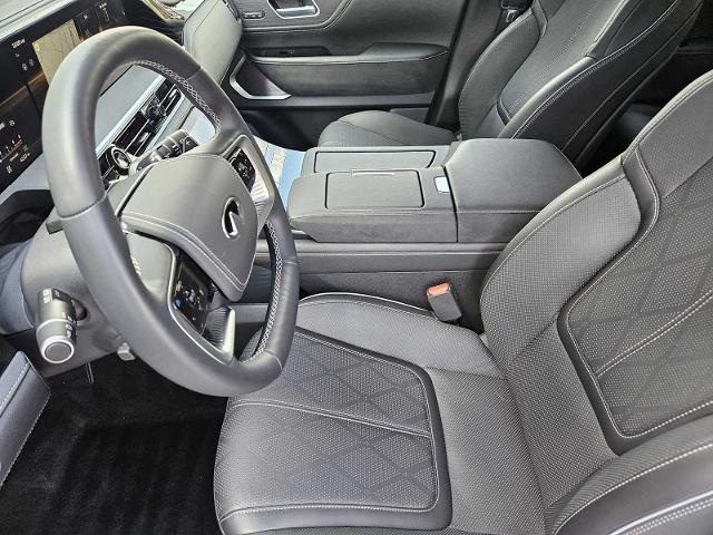 2025 INFINITI QX80 Vehicle Photo in Fort Worth, TX 76132