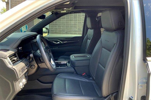 2023 GMC Yukon Vehicle Photo in KANSAS CITY, MO 64114-4545